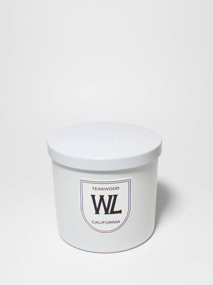Cozy Teakwood 11 oz scented candle