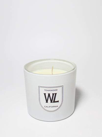 Cozy Teakwood 11 oz scented candle